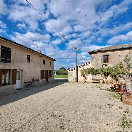 Domaine De La Briouse Bed & Breakfast Sanxay ภายนอก รูปภาพ