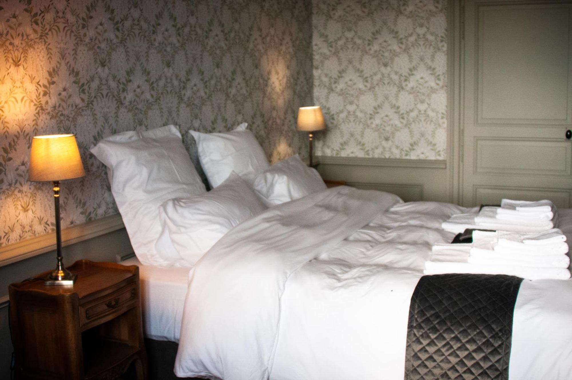 Domaine De La Briouse Bed & Breakfast Sanxay ภายนอก รูปภาพ