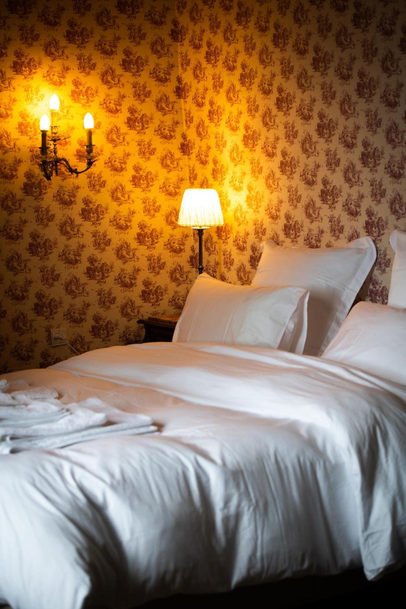 Domaine De La Briouse Bed & Breakfast Sanxay ภายนอก รูปภาพ