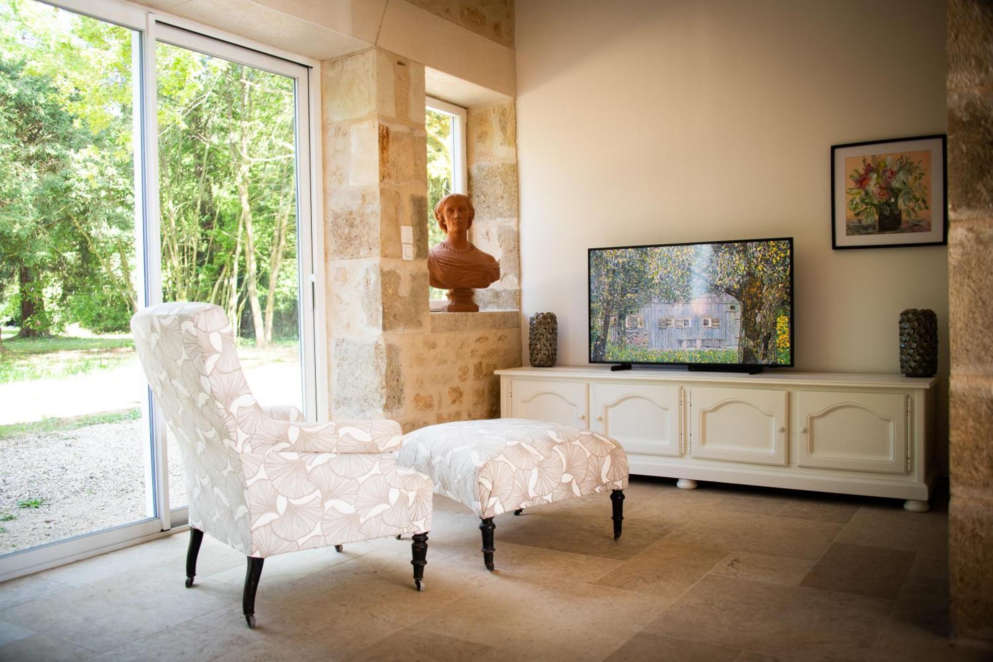 Domaine De La Briouse Bed & Breakfast Sanxay ภายนอก รูปภาพ